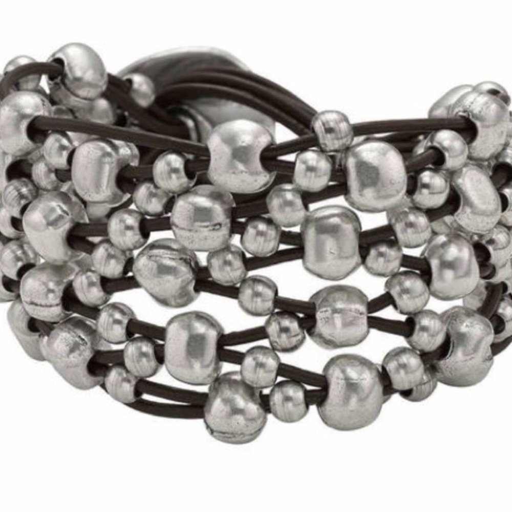 UNO de 50 Silver and Black Beaded Bracelet